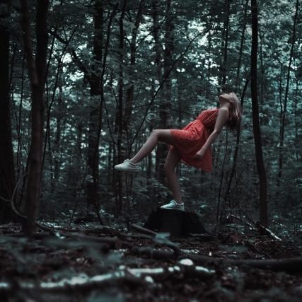 Forest Girl Red Dress -FreeStockPhotos.io-640x427